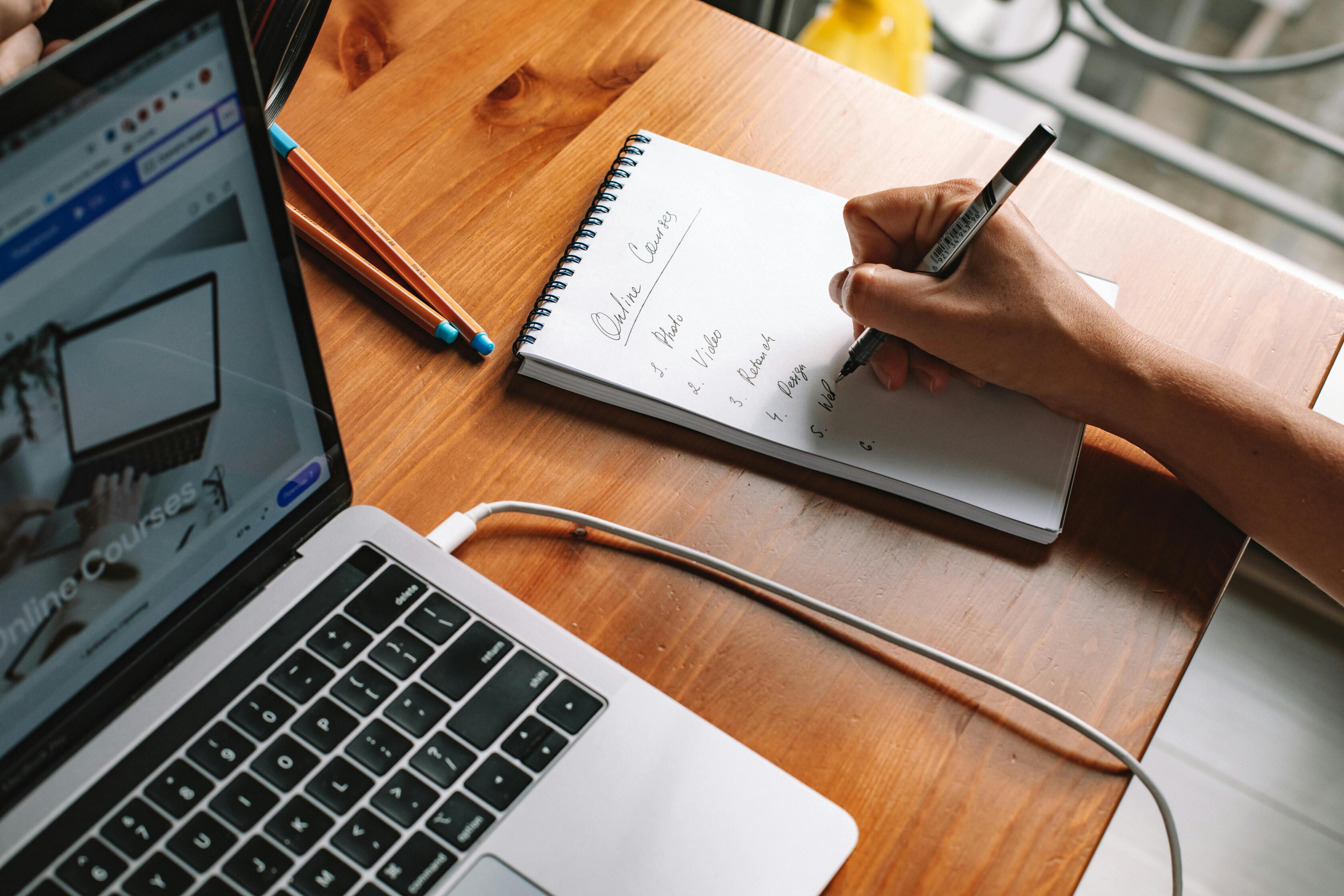 Organize seus estudos e sua rotina com apps e ferramentas digitais