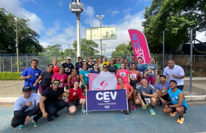 Parceria do CEV Concursos com a Love Run testa concurseiros para o TAF da Polícia Civil